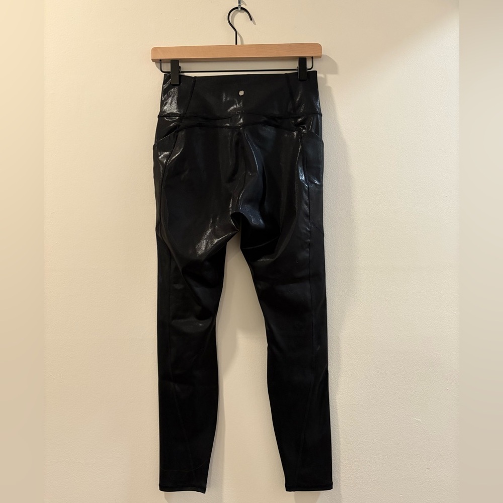 Fabletics Oasis PureLuxe High-Waisted Legging - Picture 4 of 6